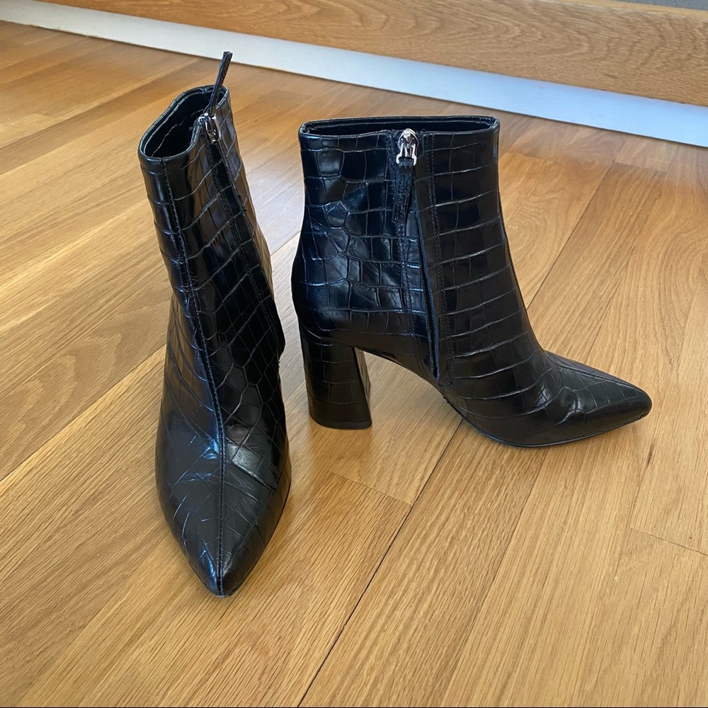 Alice & Olivia Black Leather Croc Print Heeled Booties - Size 6 / 36